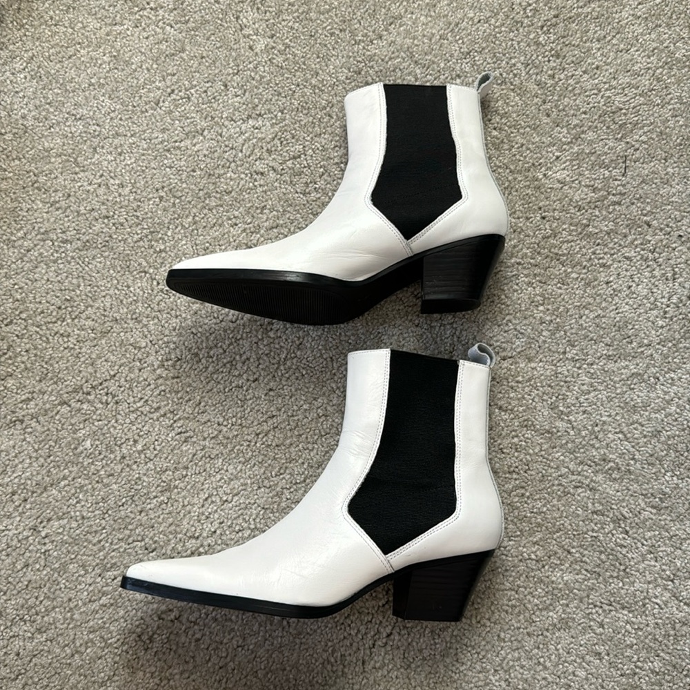White Zara cowboy boots